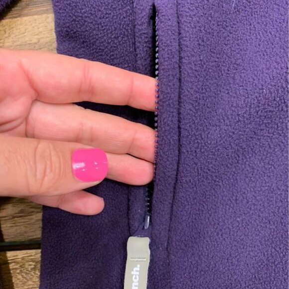 BENCH Fleece Jacket. Purple. Size 11/12. Excellent Condition. High Neck. - Picture 8 of 10